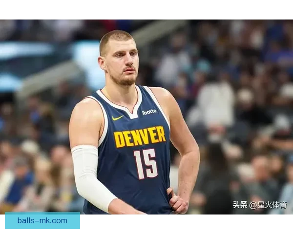 历史第一中锋！约基奇半场11助攻刷新生涯助攻纪录